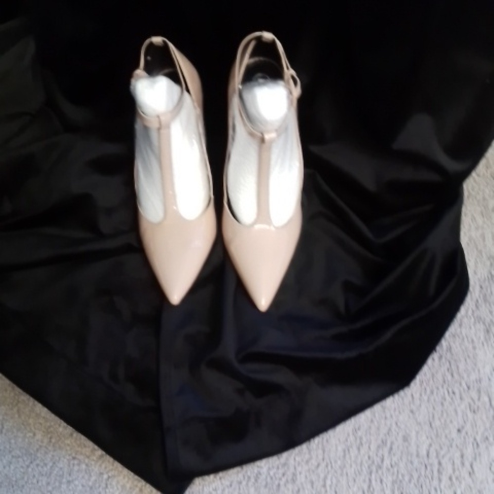 Calvin Klein women's stiletto heel